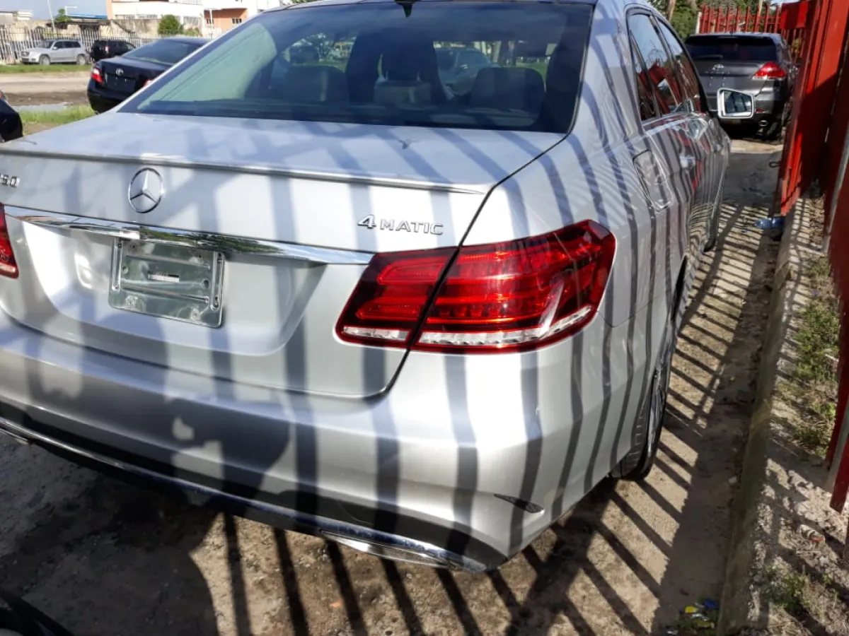 2014 Mercedes-benz E-class 4dr E350 4MATIC Foreign Used - Image 2