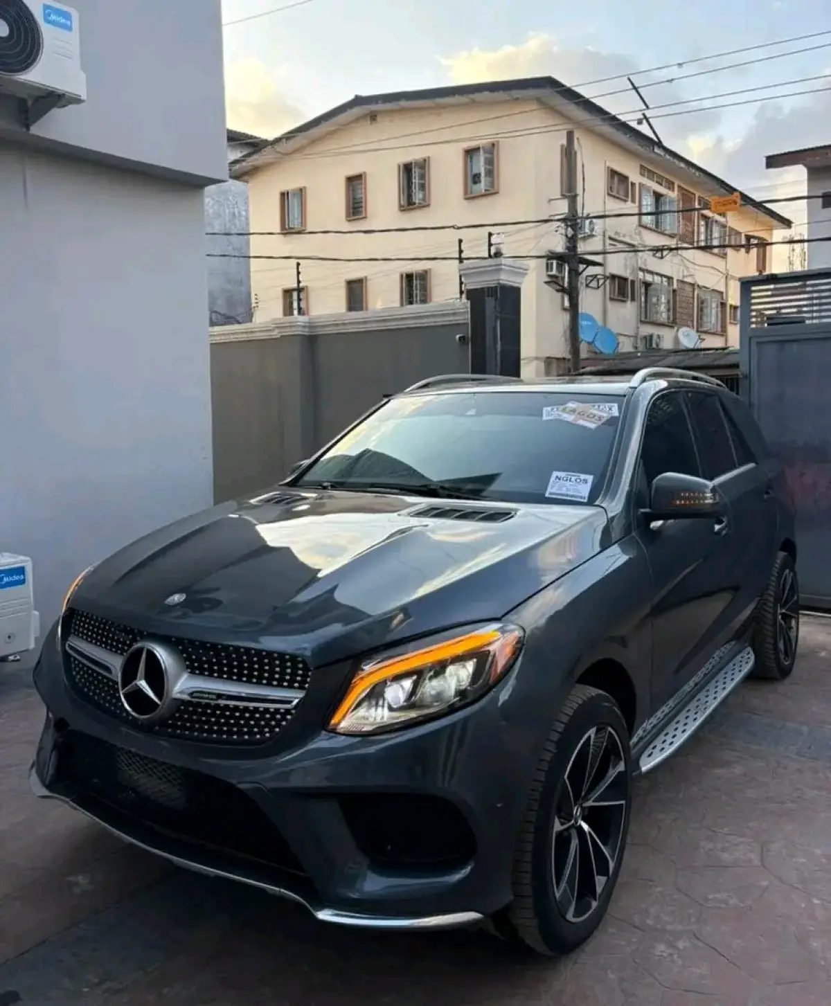 MERCEDES BENZ ML350 - Image 2