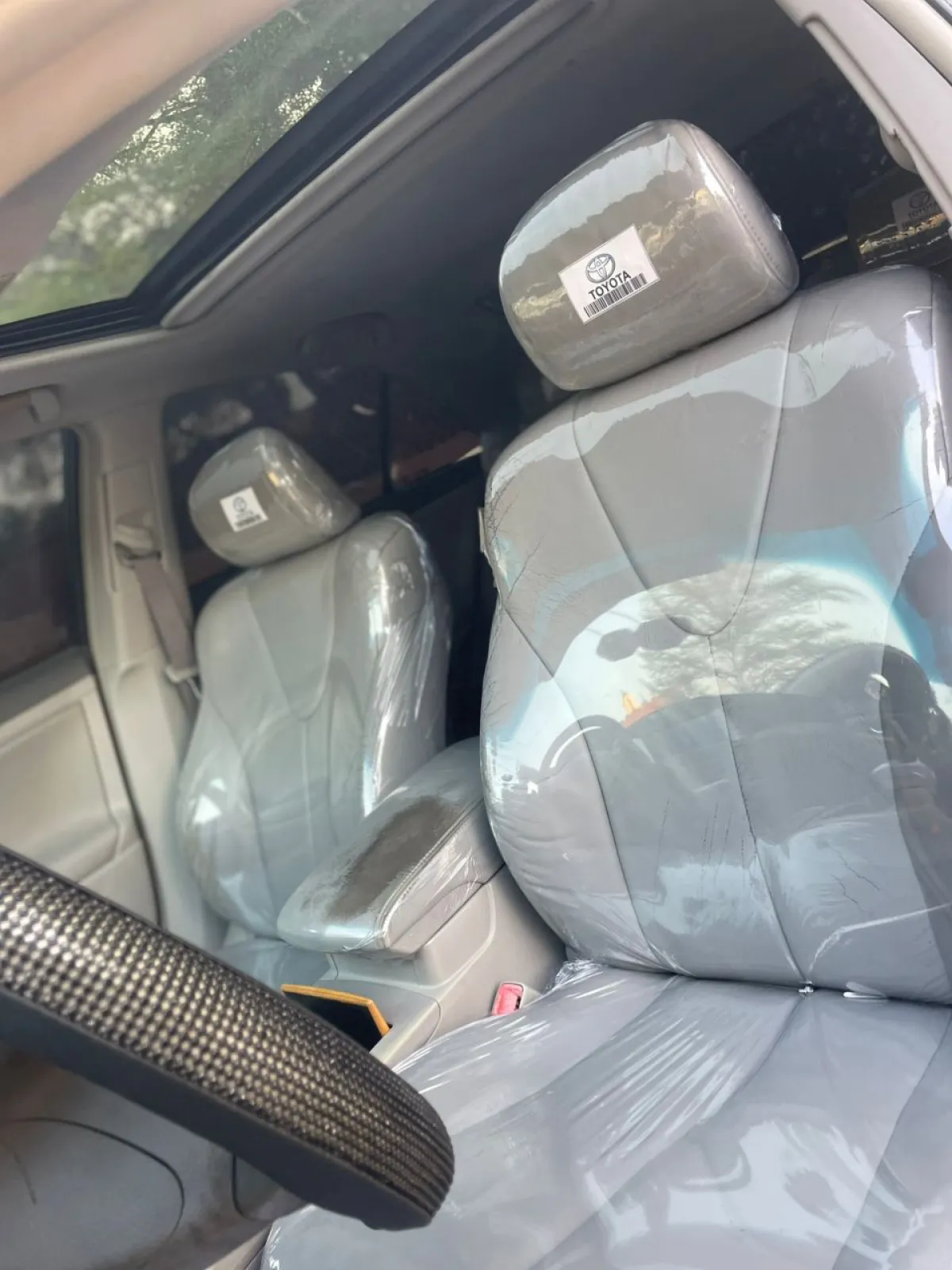 Registered Toyota Camry 2010 XLE - Image 6