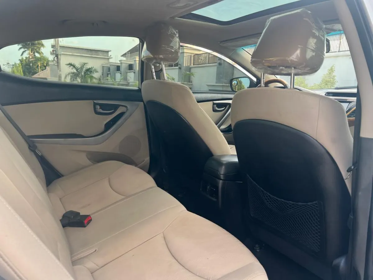 Neatly Used 2014 Hyundai Elantra With Original Custom - Image 5