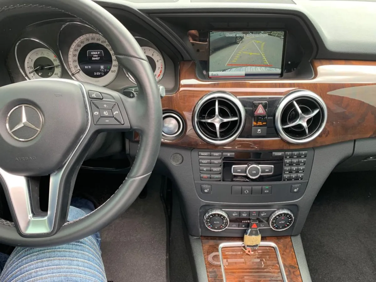 2015 Mercedes Benz GLK For Sale - Image 4