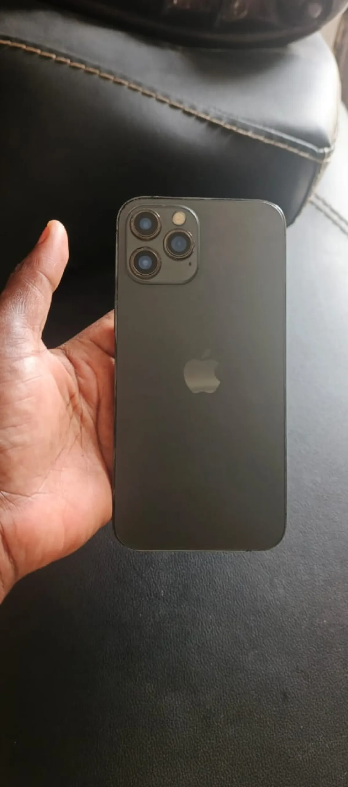 Iphone 12 pro max 256gb - Image 1