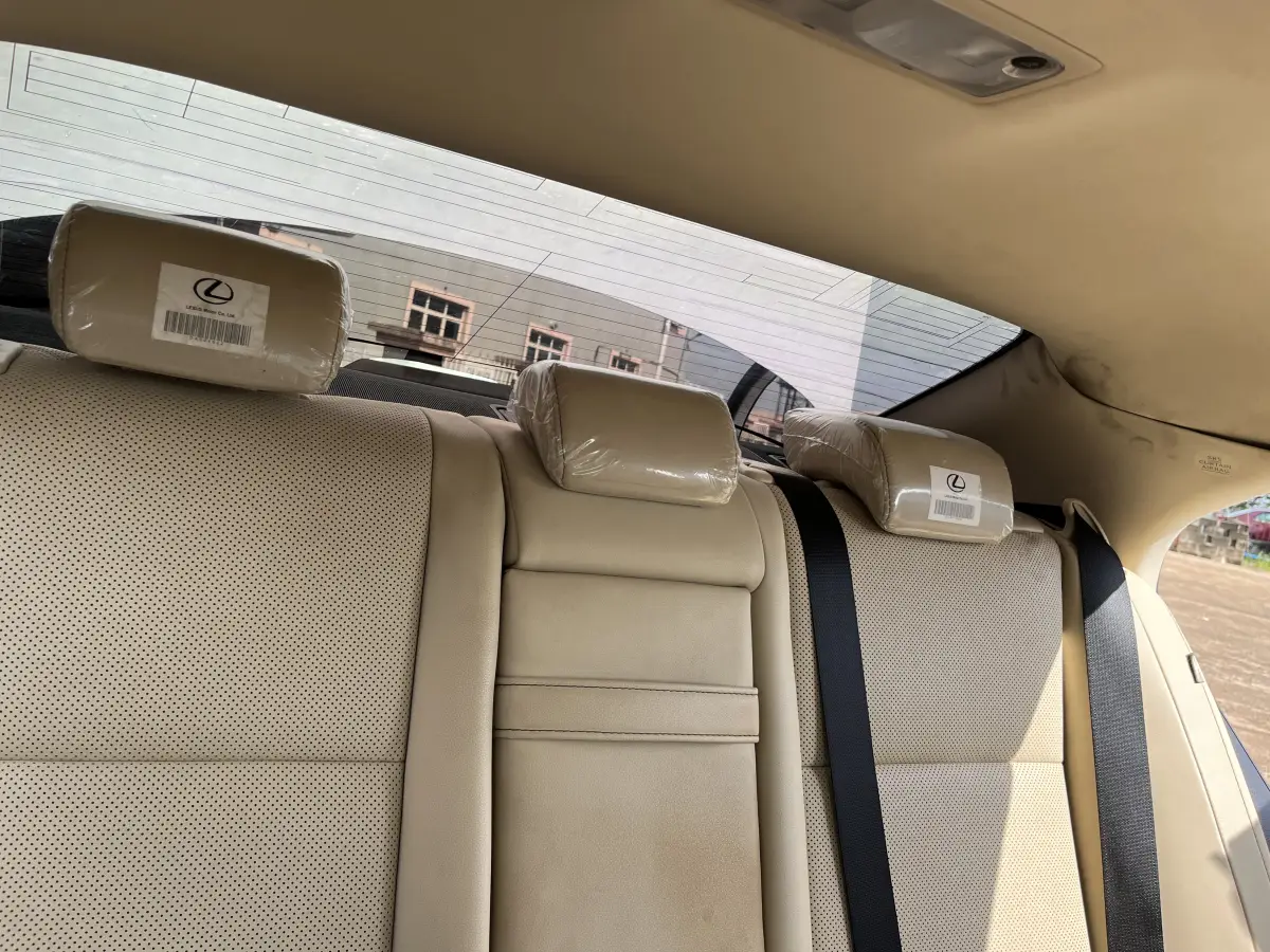 2014 Lexus IS 250 - Image 7