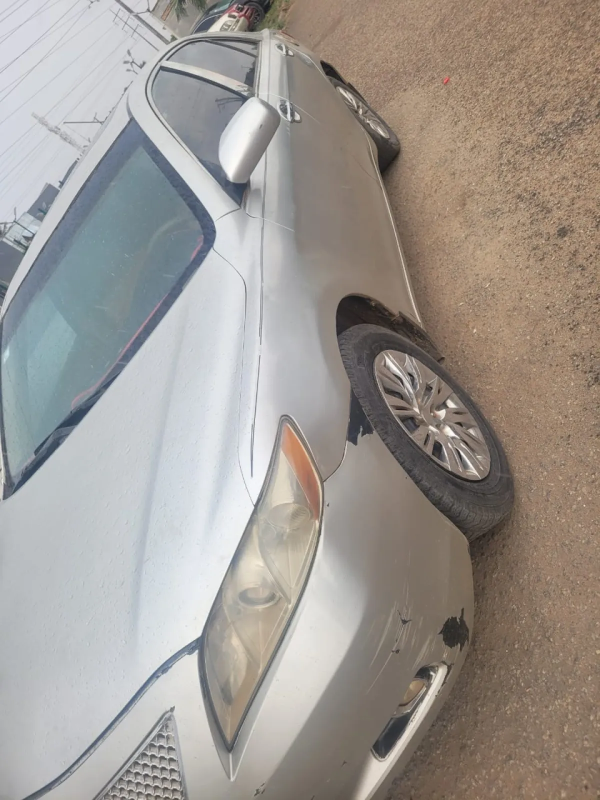Toyota Camry XLE 2004 model - Image 2