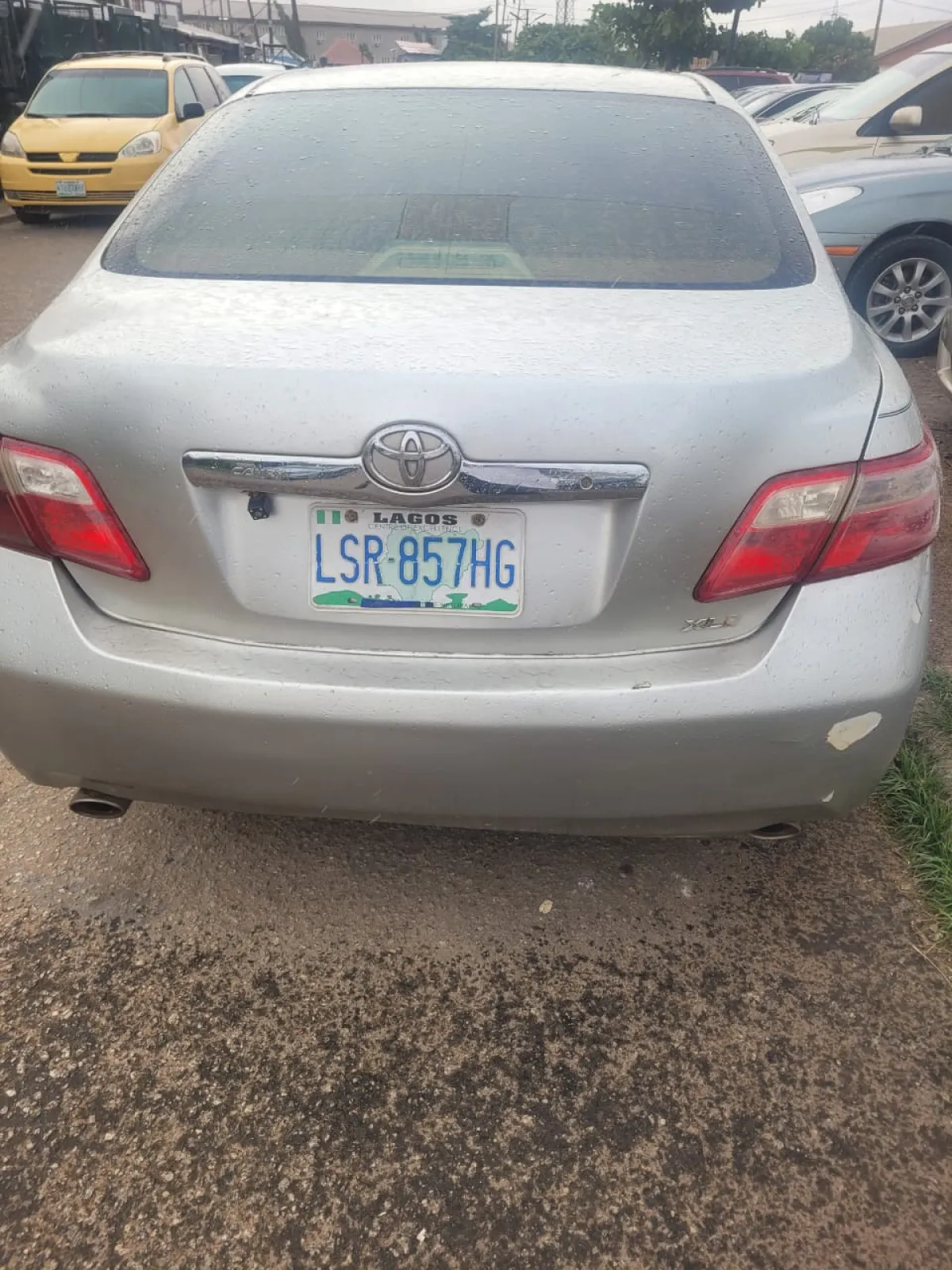 Toyota Camry XLE 2004 model - Image 7