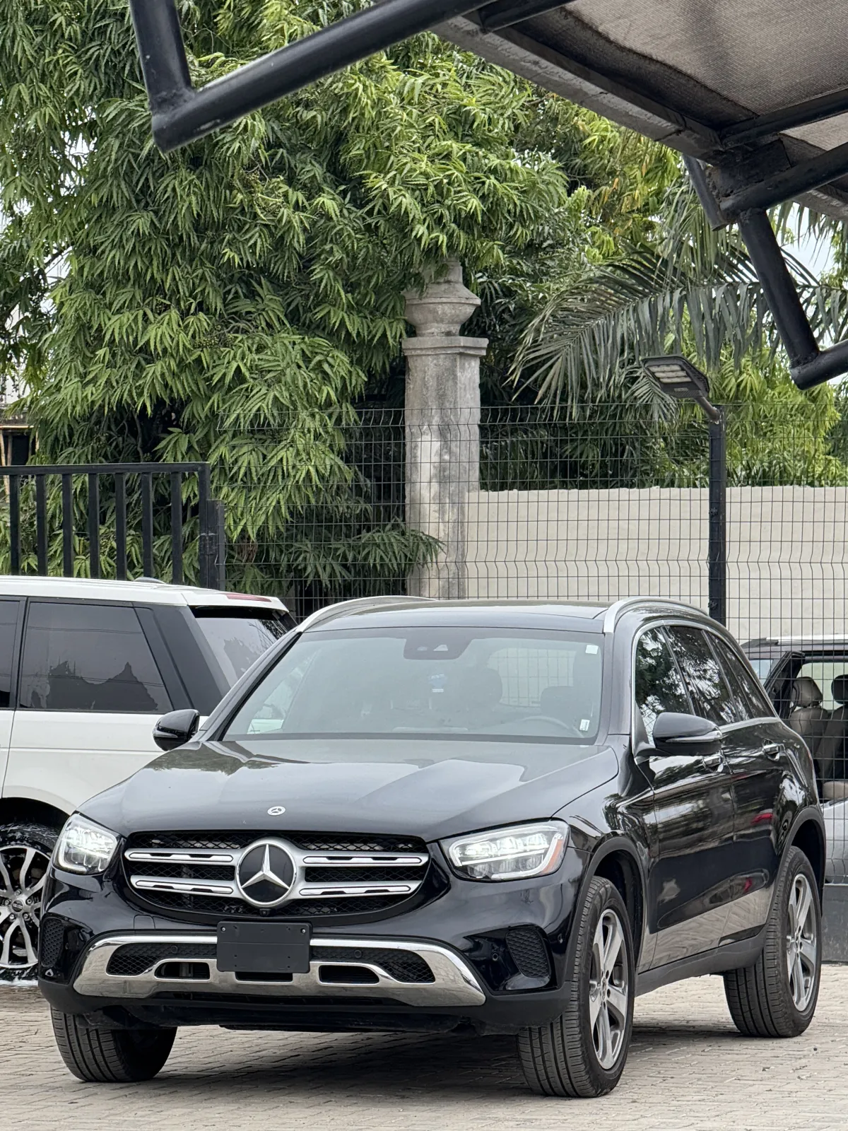 MERCEDEZ benz GLC300 - Image 2