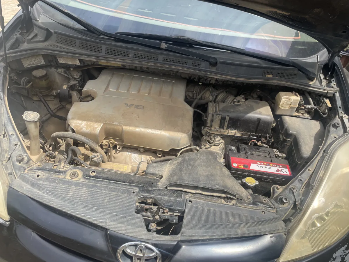 Toyota sienna 2008 model - Image 3