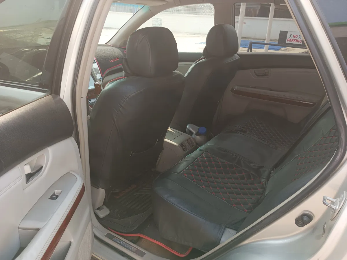 Lexus Rx330 - Image 4