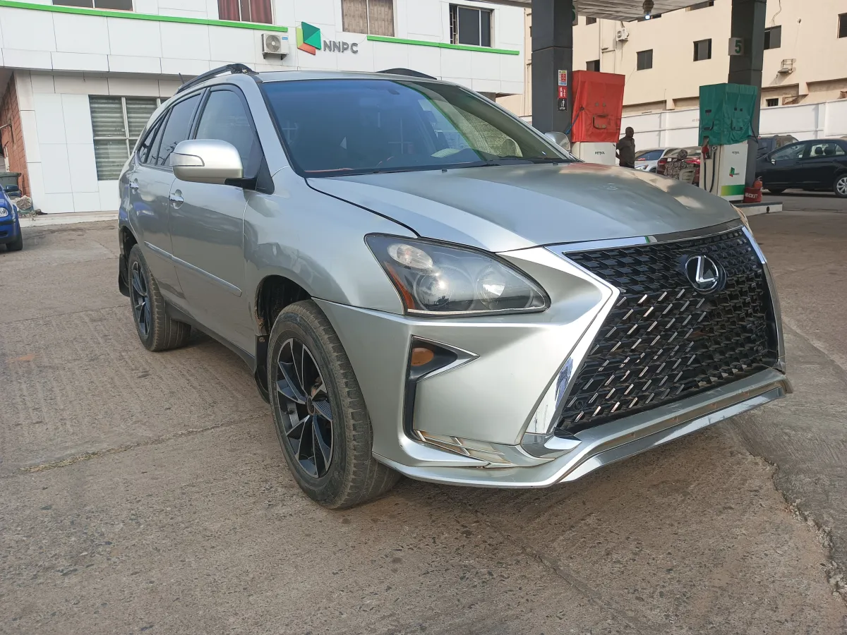 Lexus Rx330 - Image 7