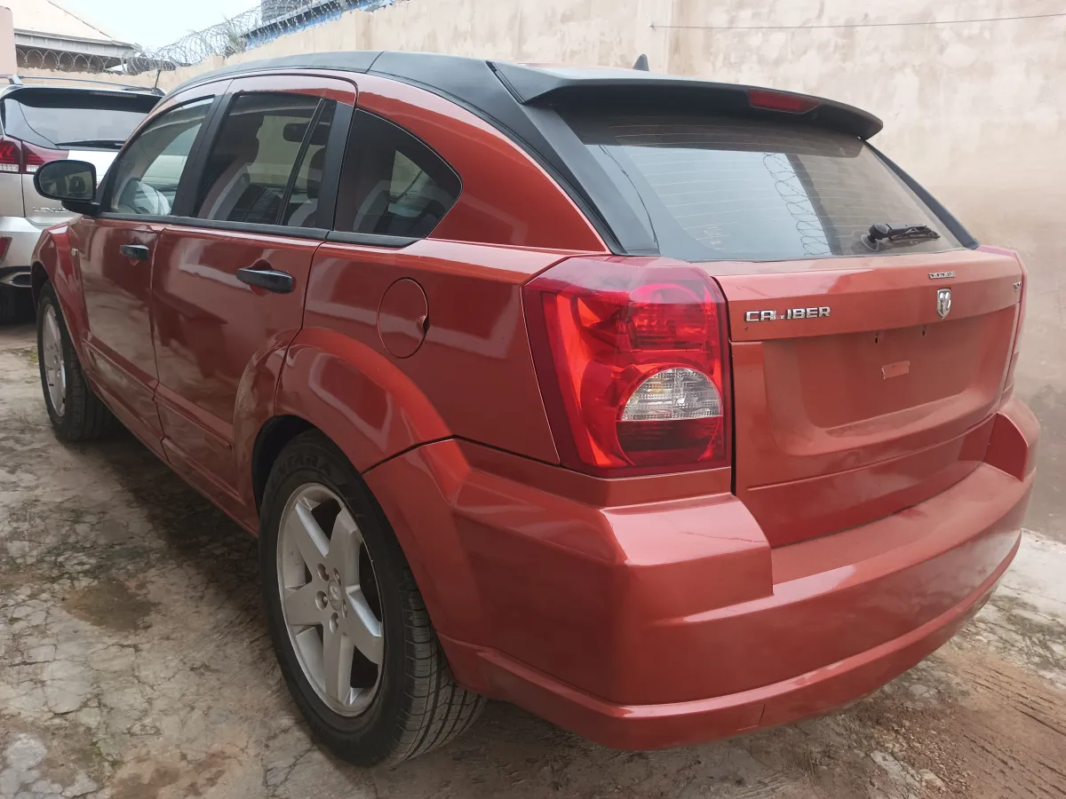 Dodge caliber - Image 4