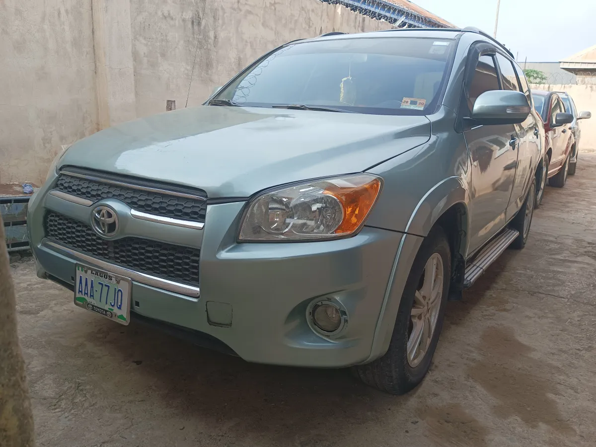 Toyota Rav4 - Image 2