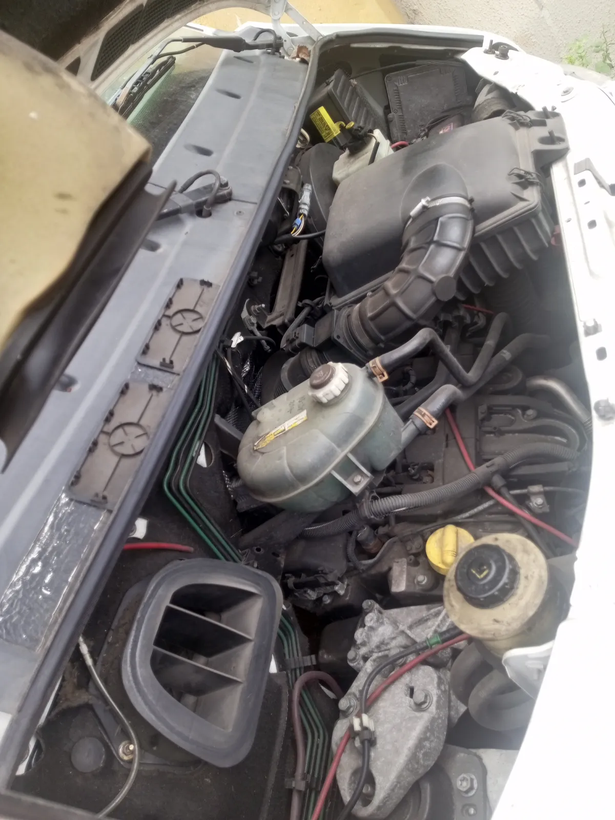 Nissan Interstate - Image 4