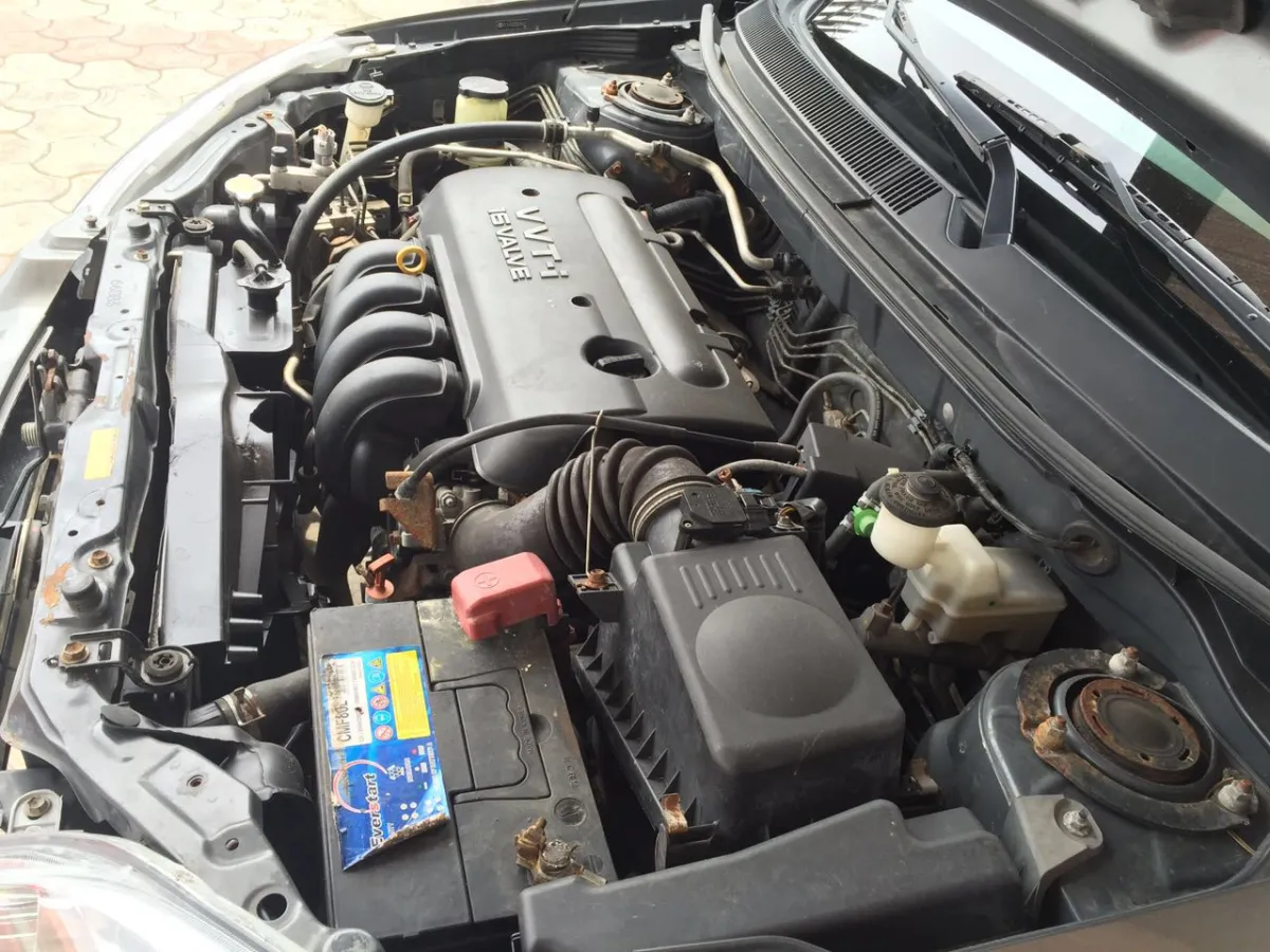 Tokunbo Toyota Matrix 4WD 2005 Arrived Full Option - Image 2