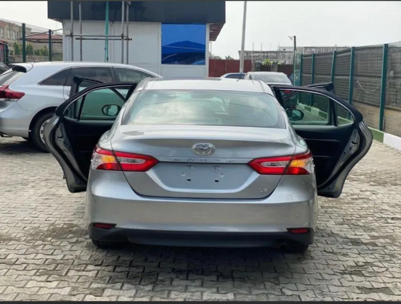 2018 Toyota Camry Le Fully Loaded