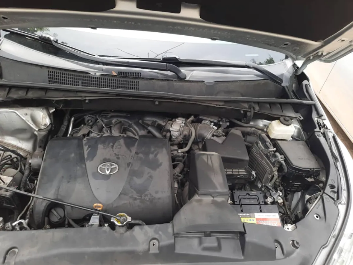 Toks 2018 Toyota Highlander XLE AWD For - Image 2