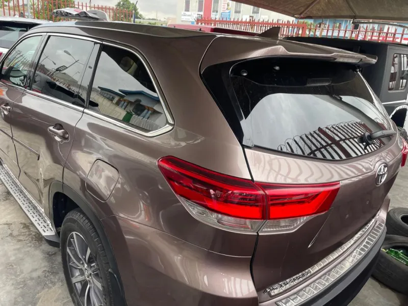 Foreign Used Toyota Highlander 2018