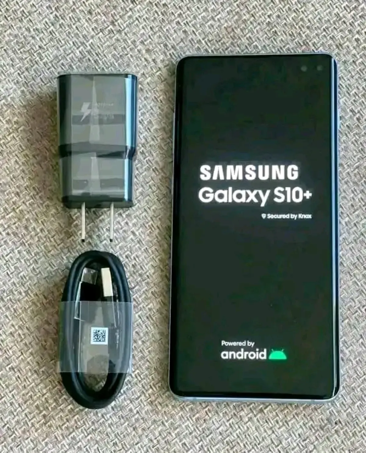 Clean Samsung Galaxy s10 plus - Image 1