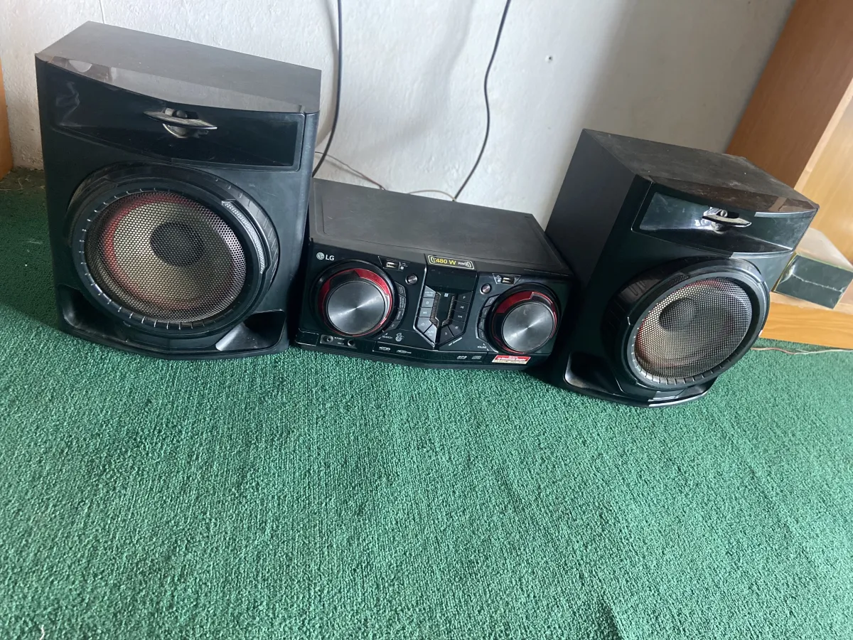 Lg 480 Watts Home Theater Sub Woofer Speaker - Image 1