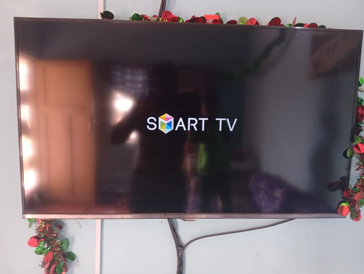 SAMSUNG SMART TV - Image 1