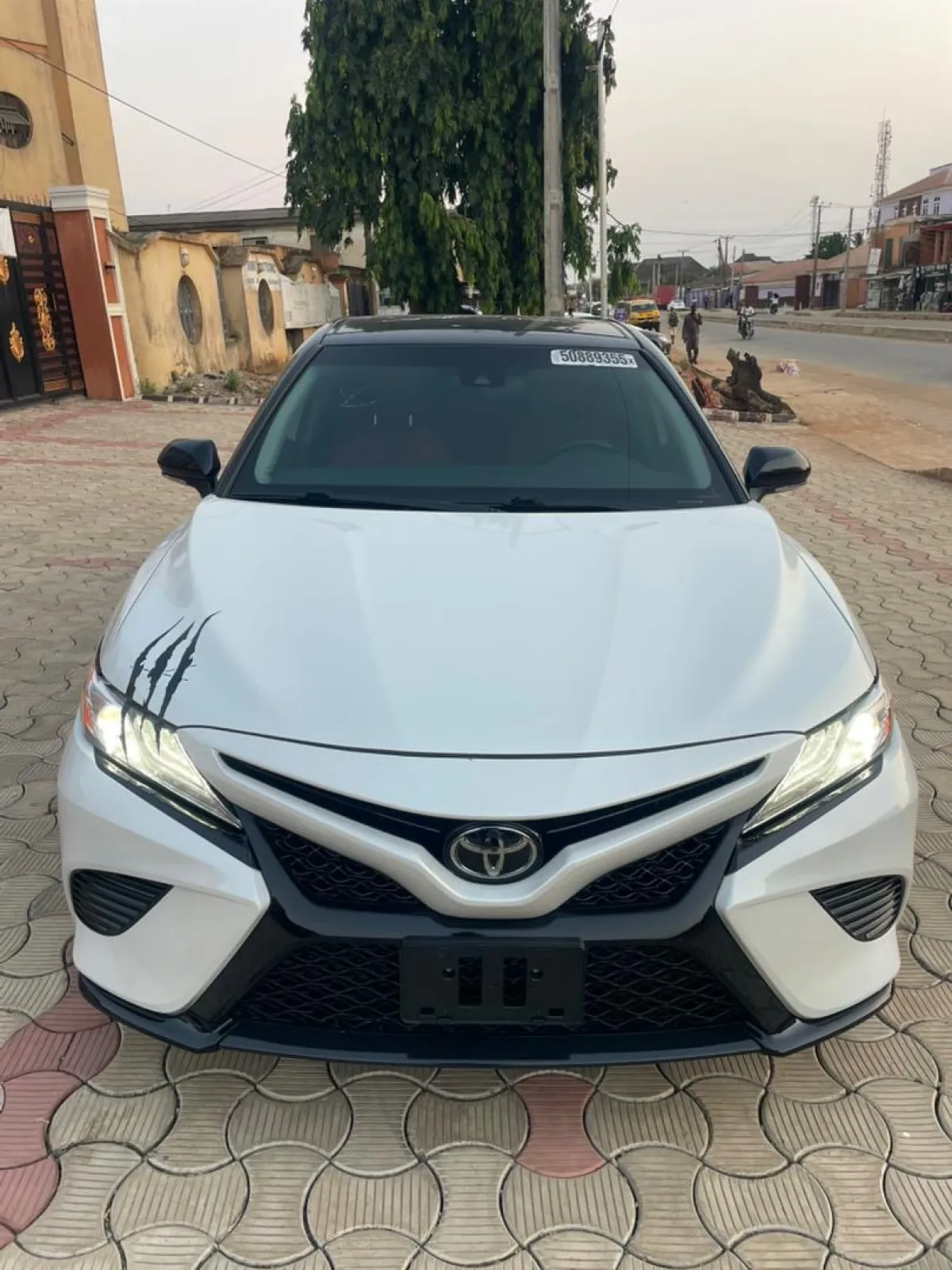 Toyota Camry 2020 Xse - Image 1