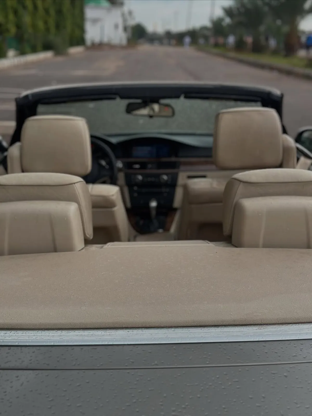 Clean used BMW E90 Cabriolet 2008 Model - Image 2