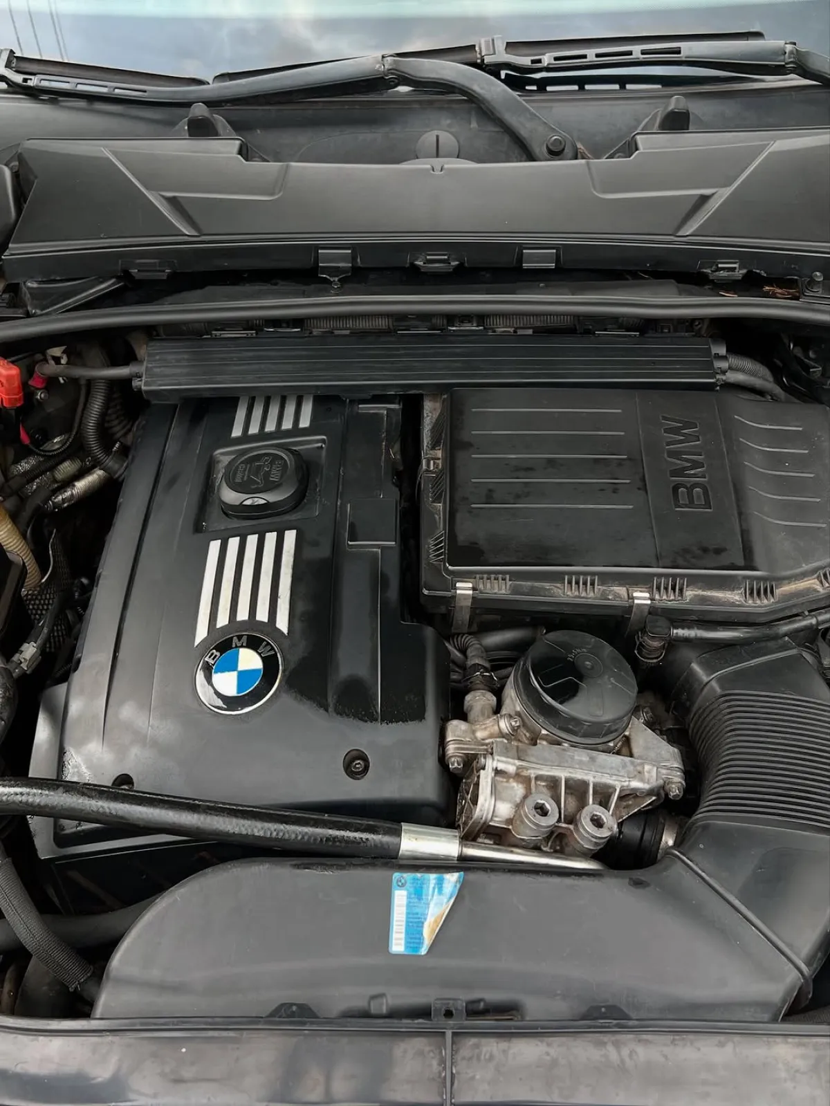 Clean used BMW E90 Cabriolet 2008 Model - Image 3