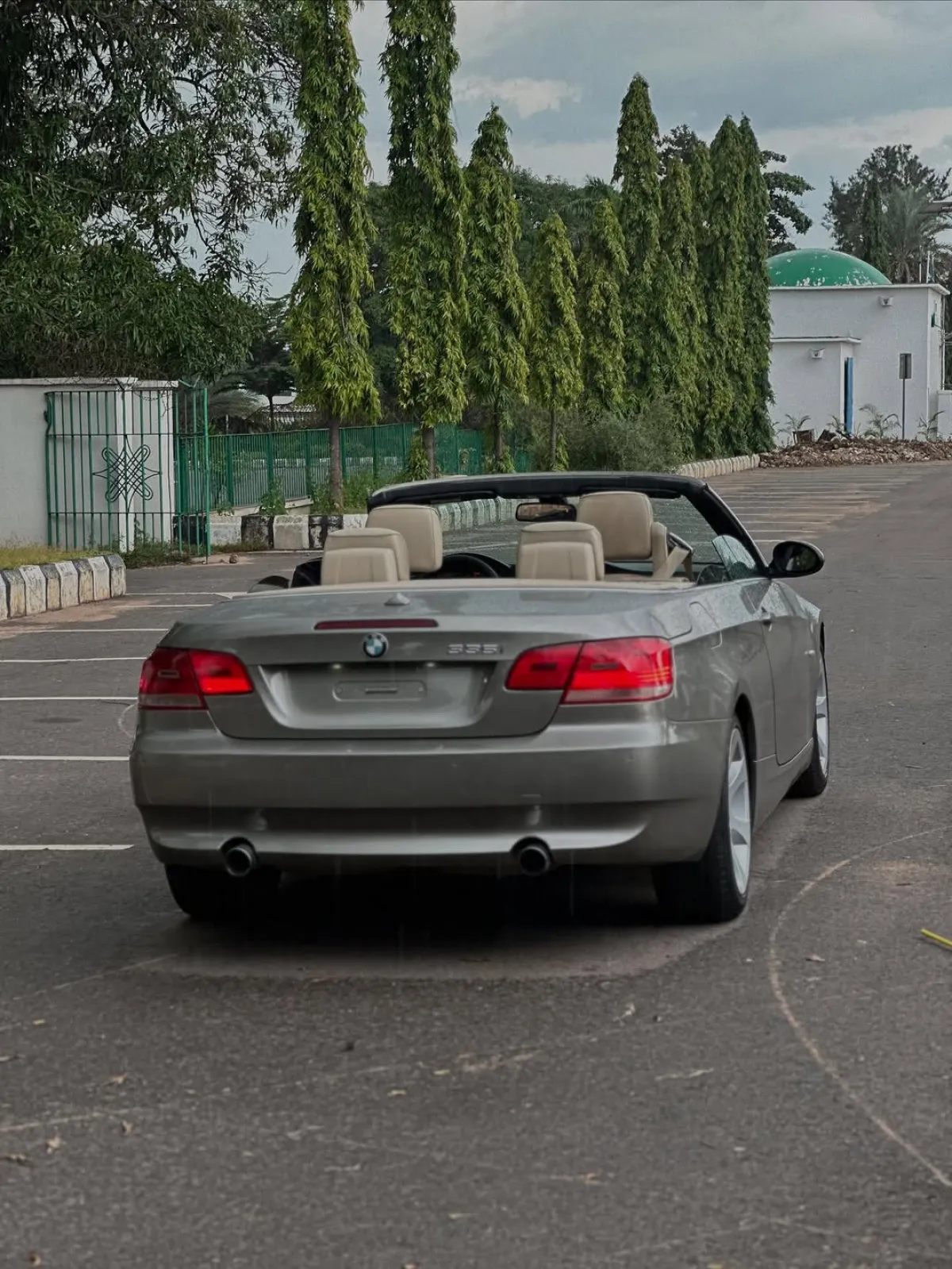 Clean used BMW E90 Cabriolet 2008 Model - Image 4