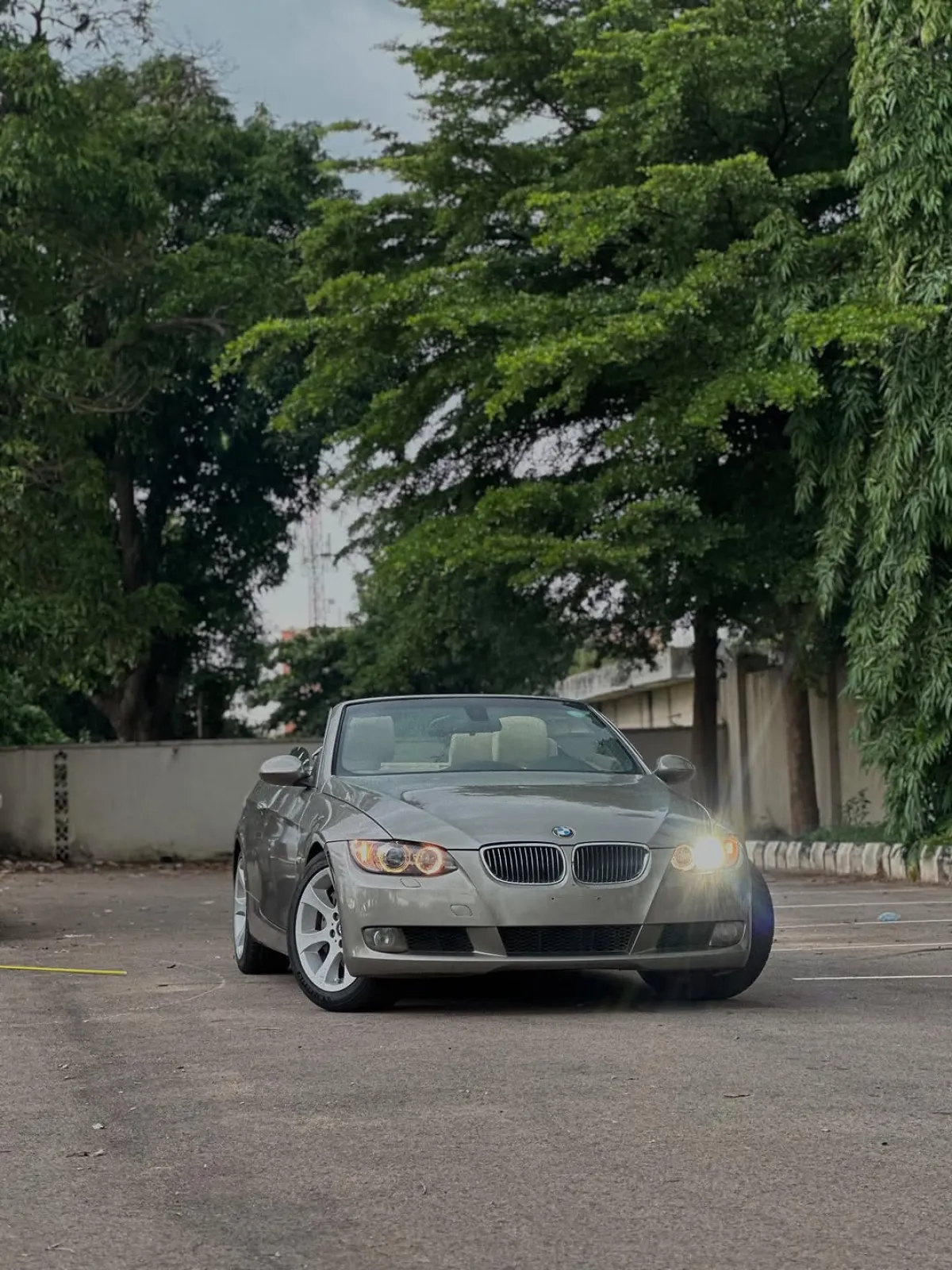 Clean used BMW E90 Cabriolet 2008 Model - Image 7