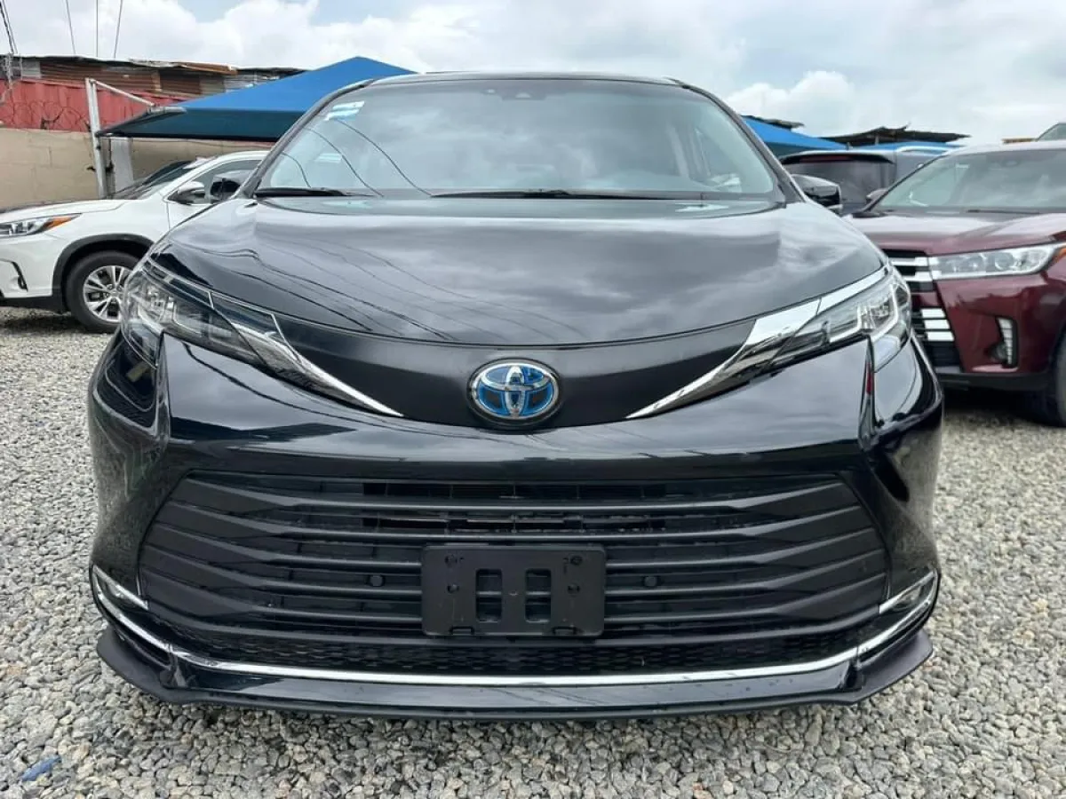 2022 Model Toyota Highlander Sportz Xse Toks Full Option - Image 1