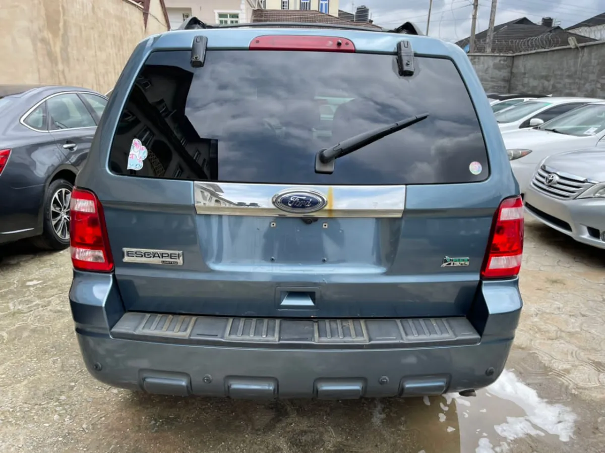 2010 Model Ford Escape Toks Full Option - Image 3