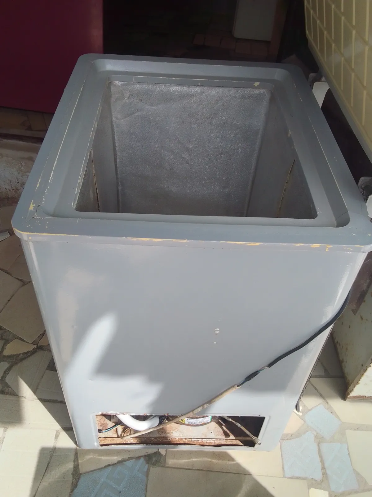 AKAI 128L Deep freezer - Image 2