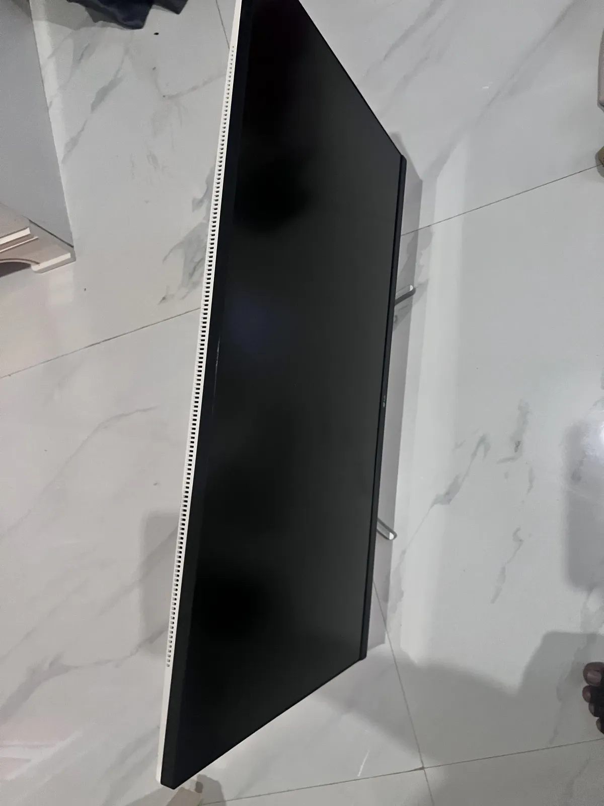 LG 32UN500-W 4K GAMING MONITOR - Image 4