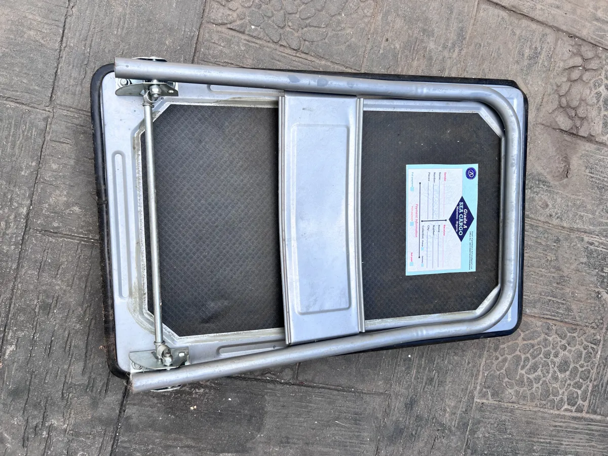 300kg Heavy Duty Foldable Platform Trolley Warehouse and Cargo Hand Truck - Image 1