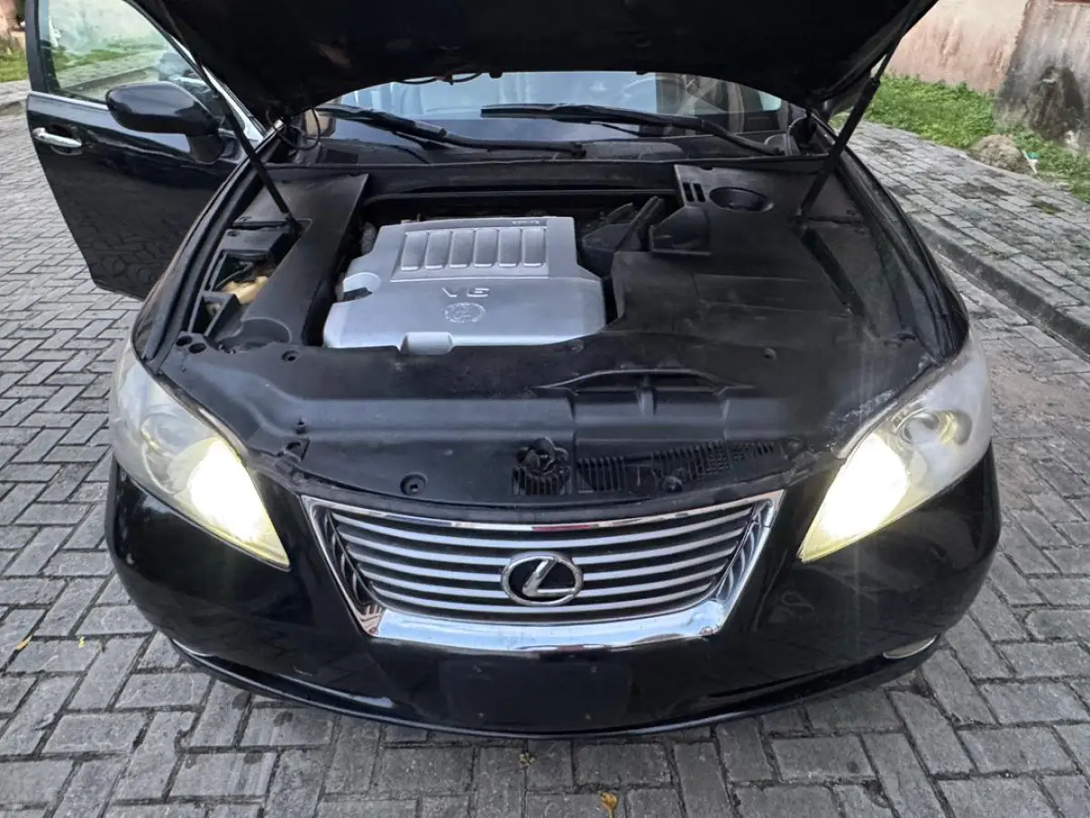 Lexus ES350 - Image 8