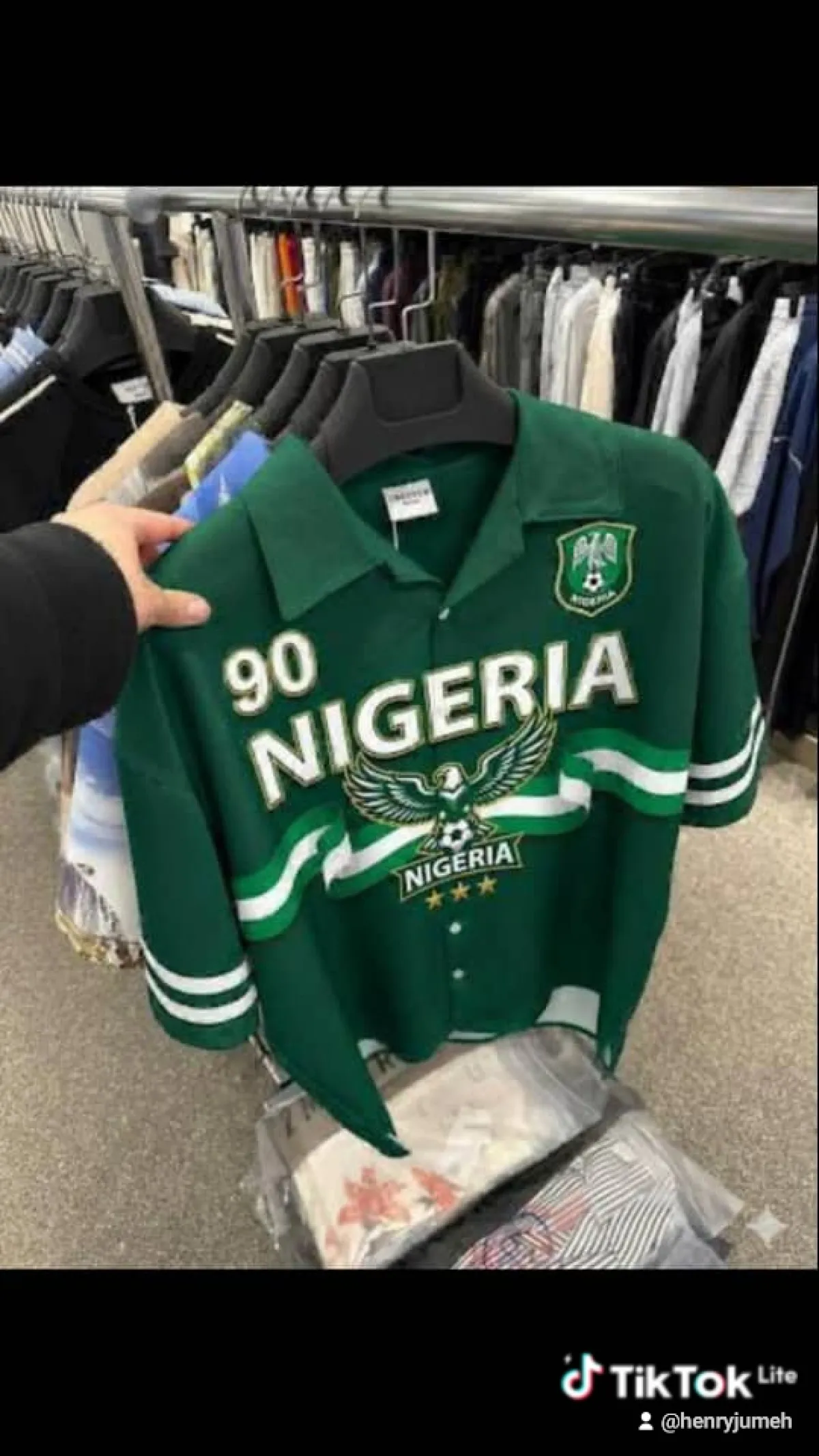 SPORTS KIT AND JERSEY SHIRT - Image 1