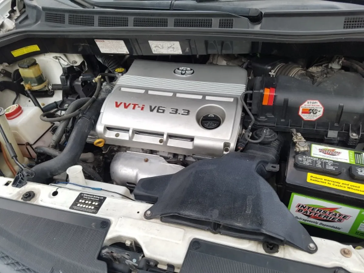 2004 TOYOTA SIENNA - Image 6