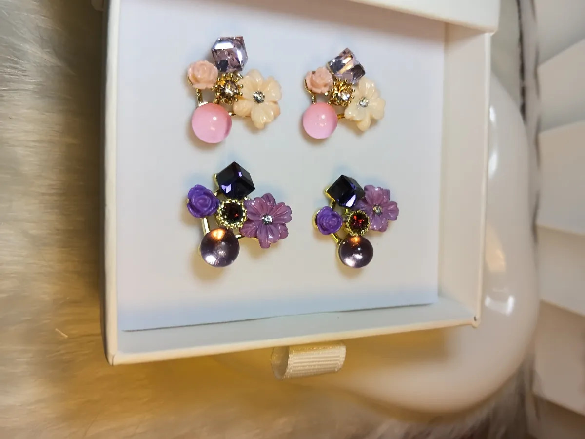 Earrings - Image 4