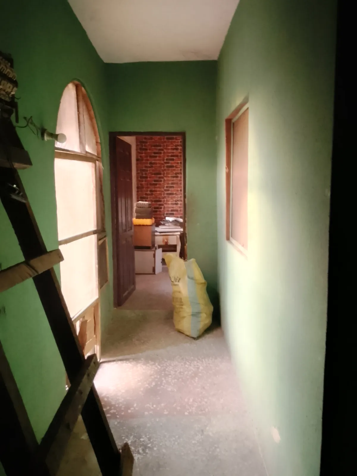 Room x parlor for rent - Image 1