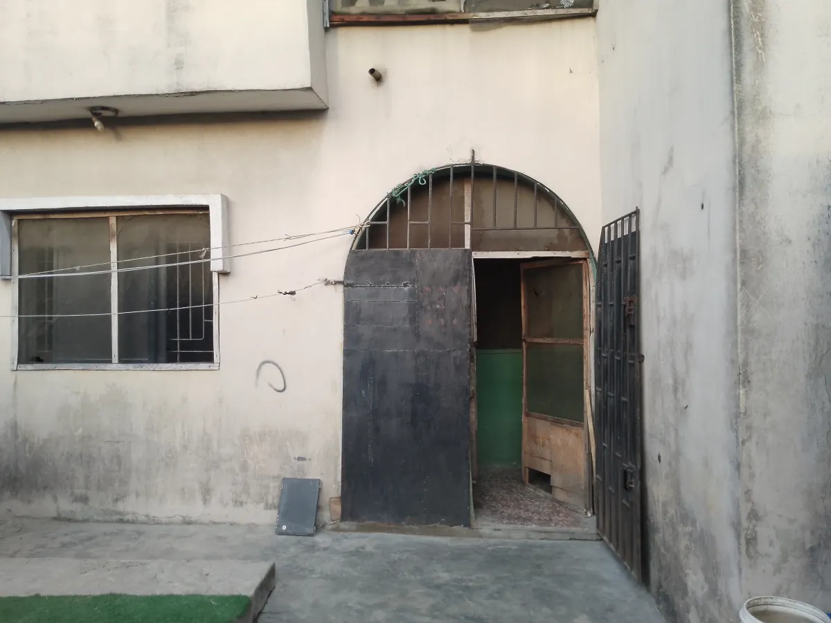 Room x parlor for rent - Image 8