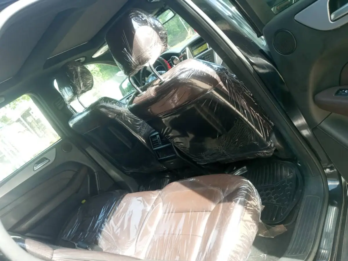 ML 350 Mercedes Benz 4Matic 2013 - Image 8