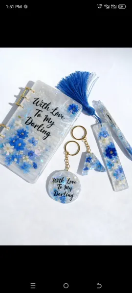 Resin gift set for women