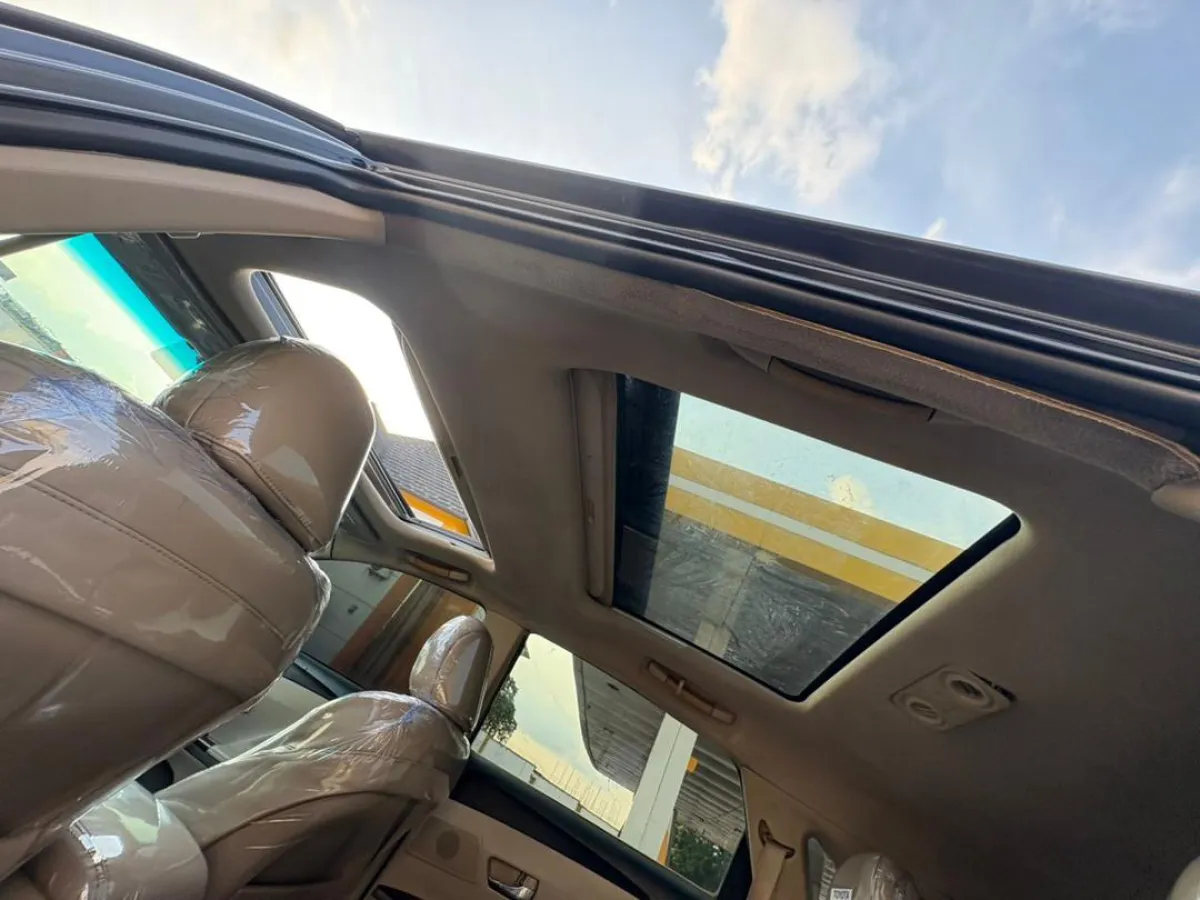 Toyota Venza - Image 4