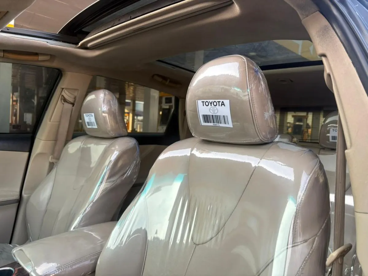 Toyota Venza - Image 9