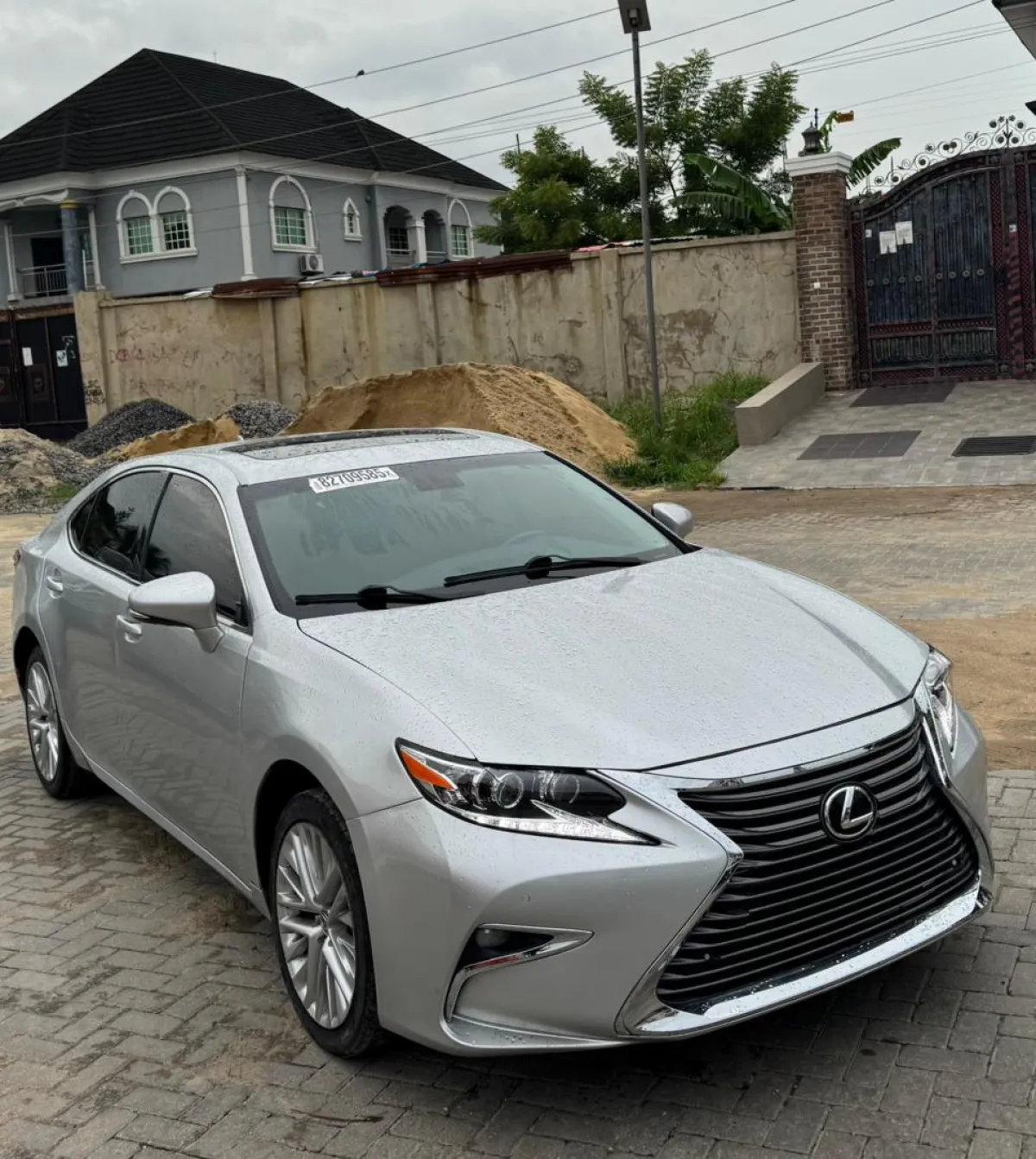 Foreign Used Lexus ES350 2014 Full Option - Image 3