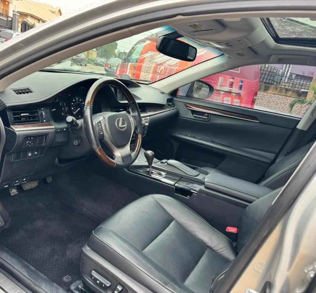 Foreign Used Lexus ES350 2014 Full Option - Image 4