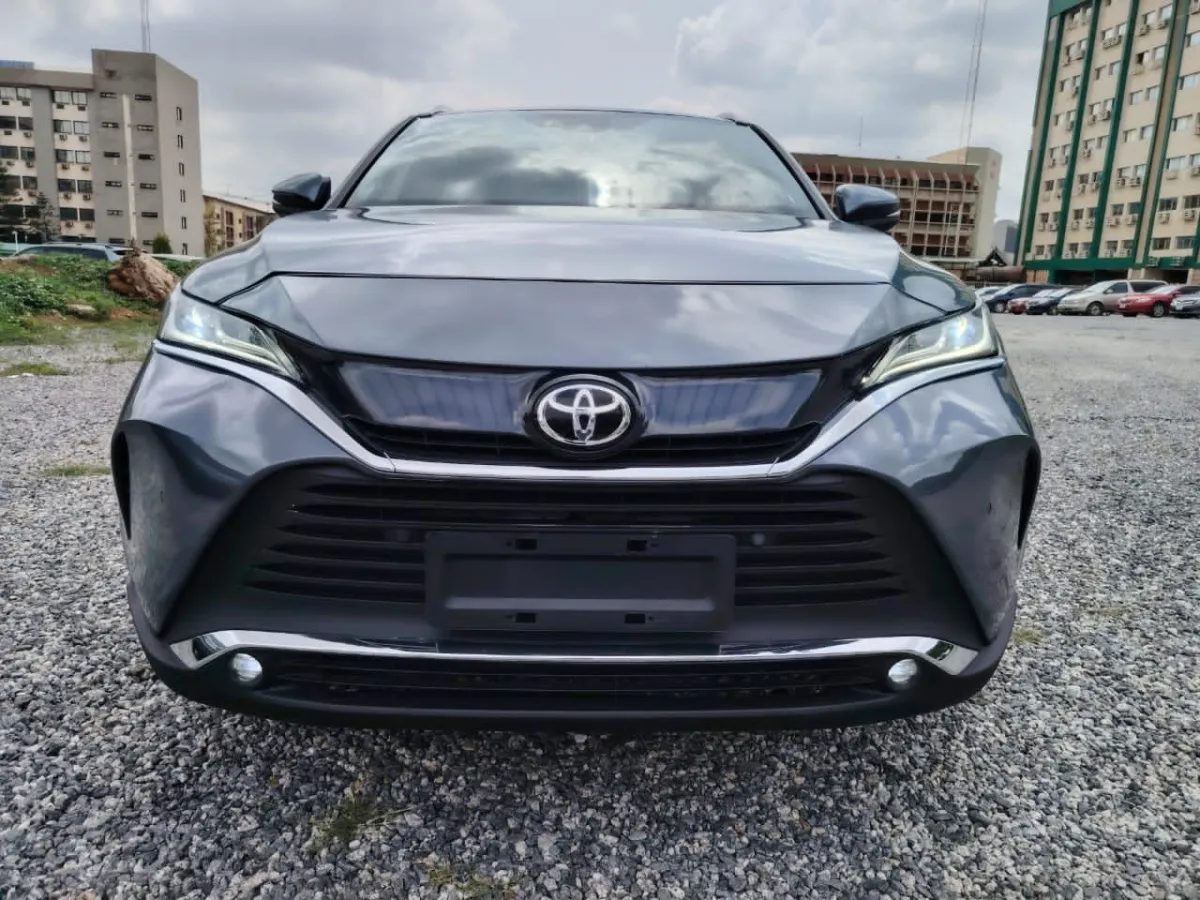 Foreign Used Toyota Venza Hybrid 2022 Model - Image 4