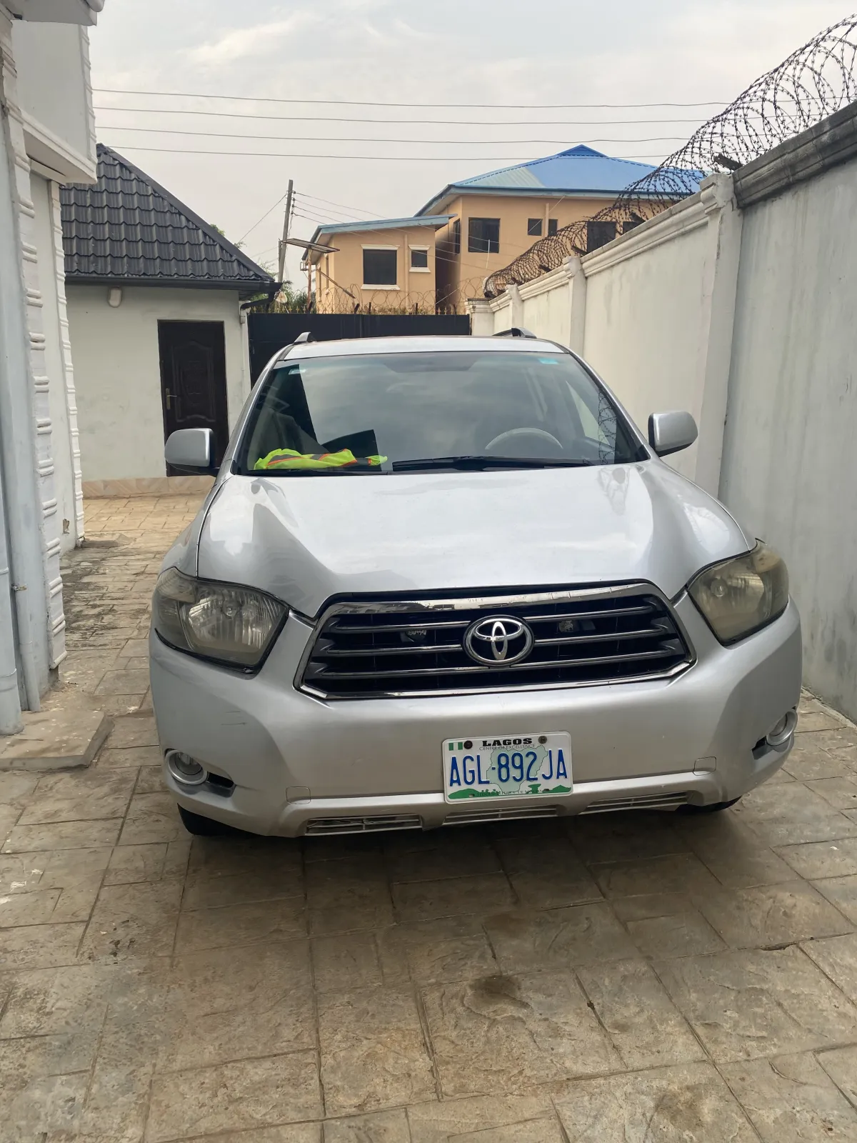 TOYOTA HIGHLANDER SPORT - Image 2