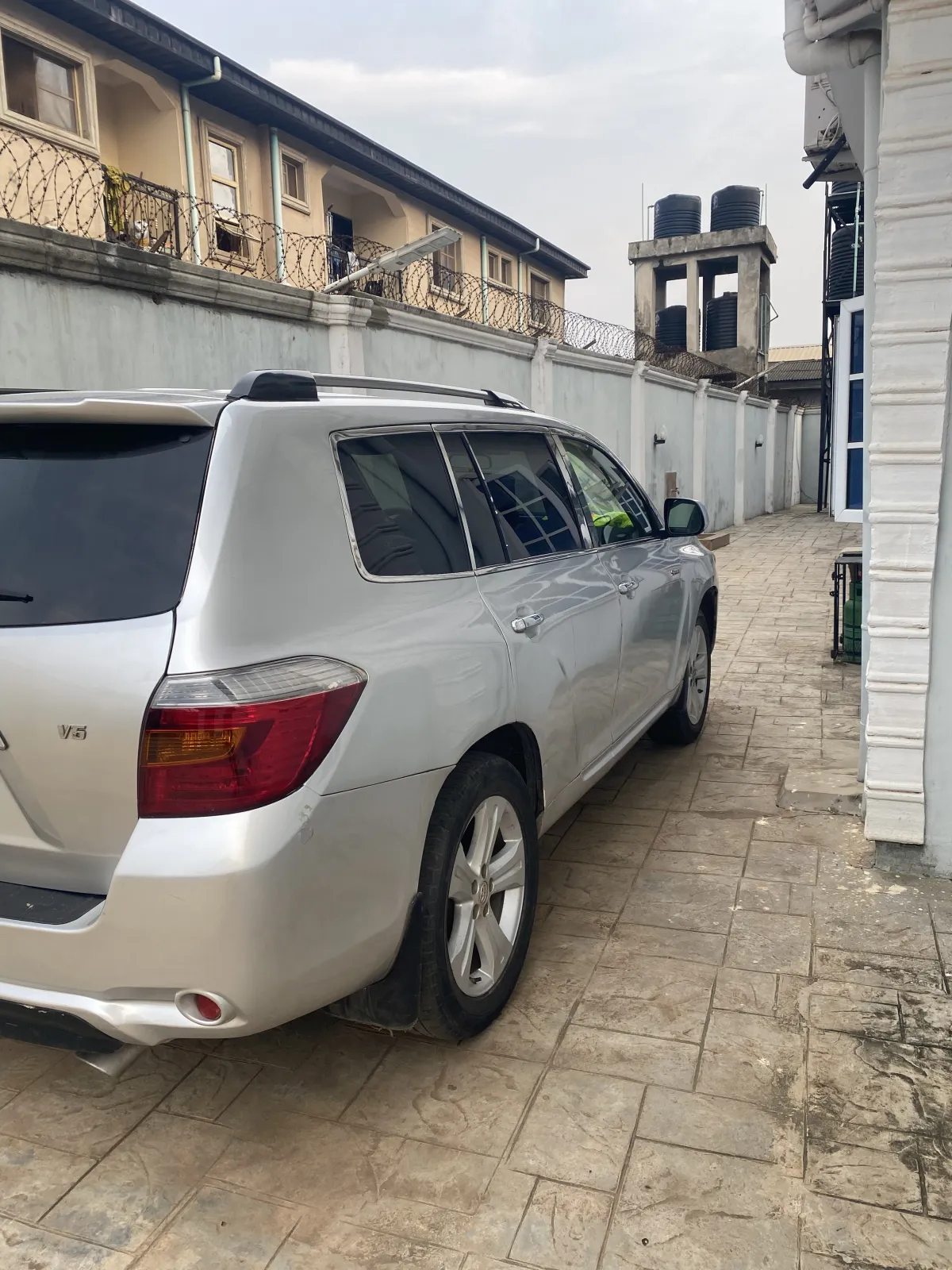 TOYOTA HIGHLANDER SPORT - Image 5