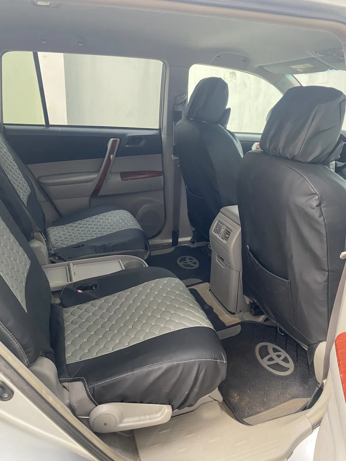 TOYOTA HIGHLANDER SPORT - Image 7