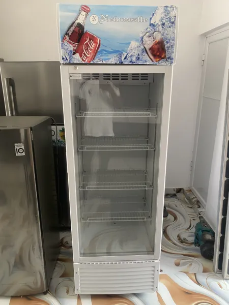 Newcastle SHOWCASE refrigerator